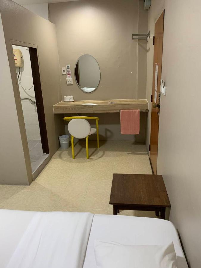Lithai Guesthouse 피차눌로크 외부 사진