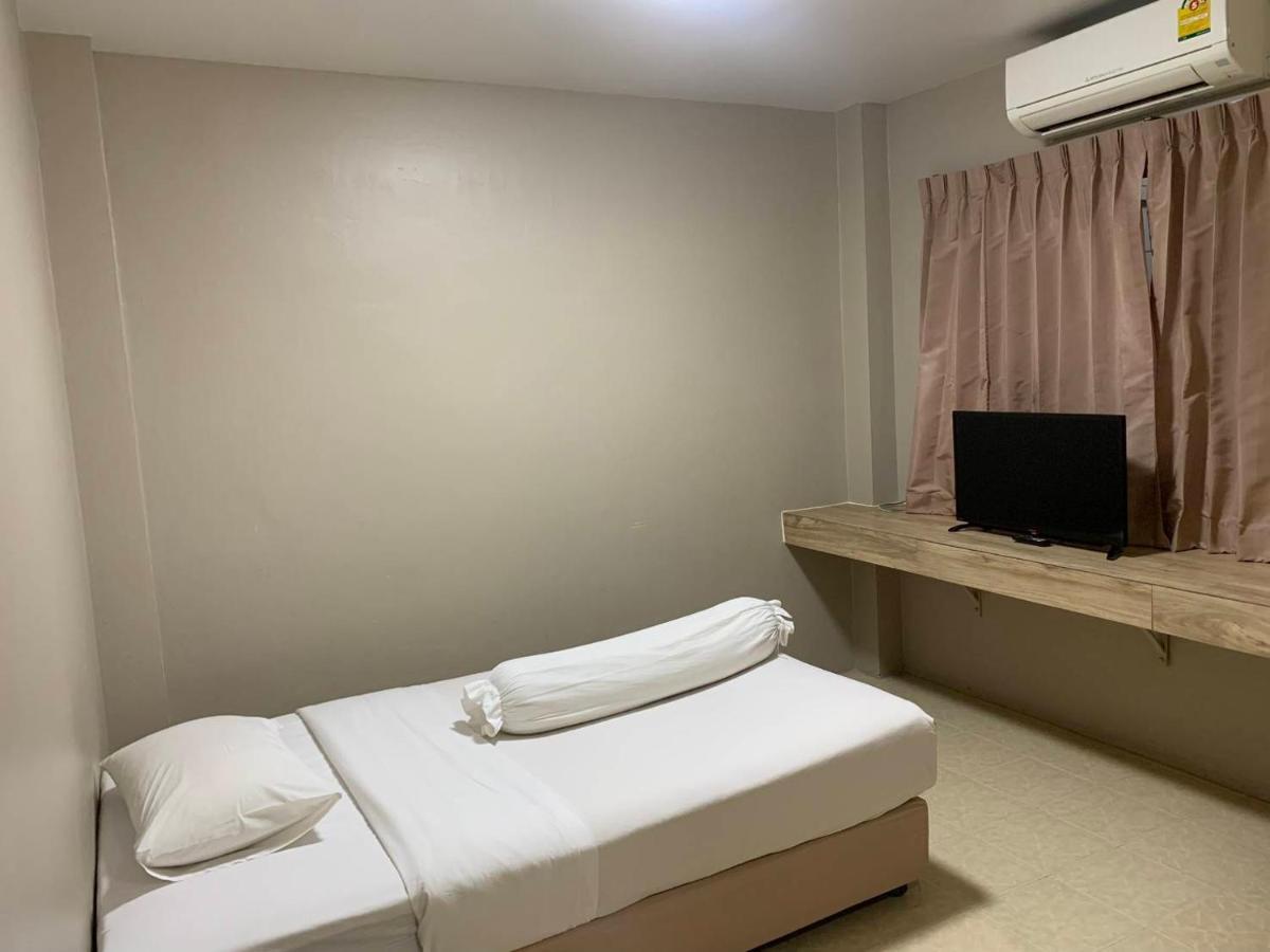 Lithai Guesthouse 피차눌로크 외부 사진